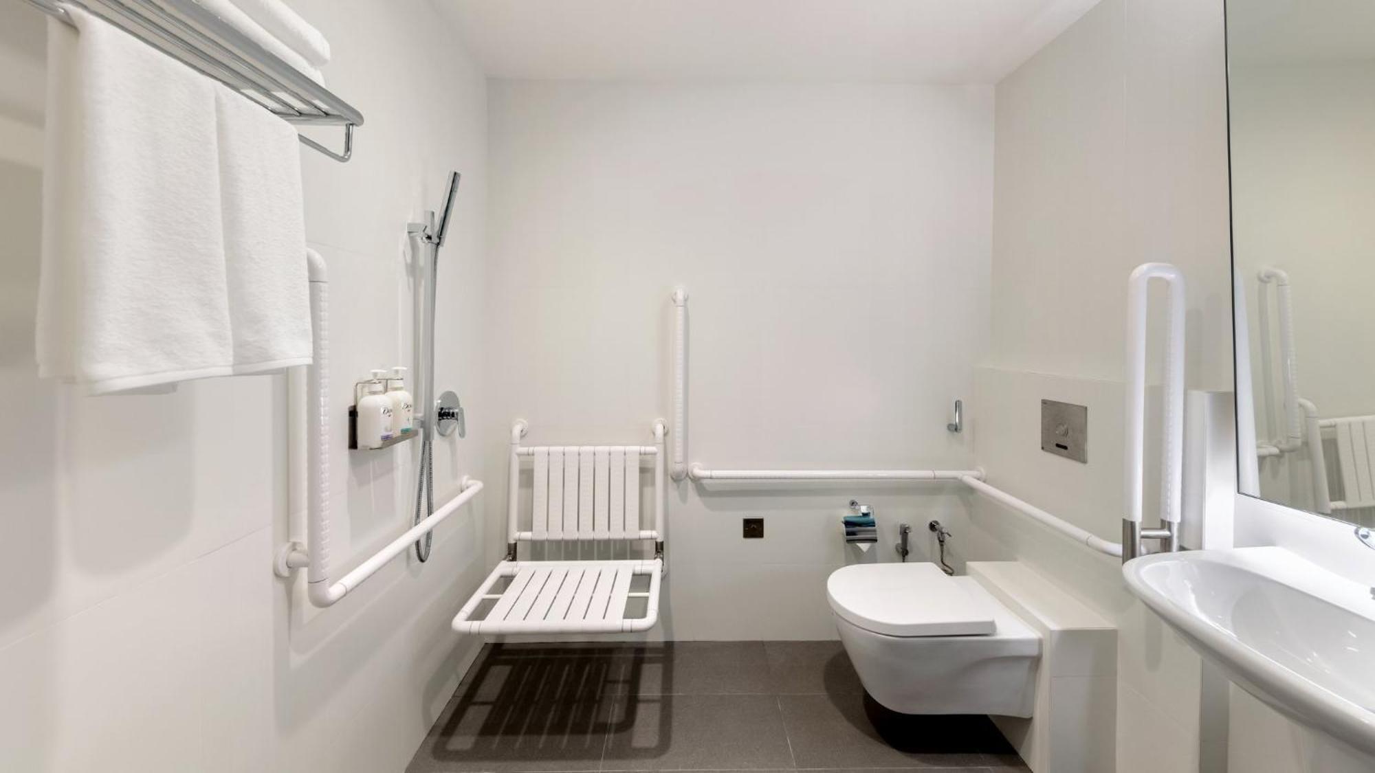 Khách sạn Express Orchard Road By Ihg 4*
