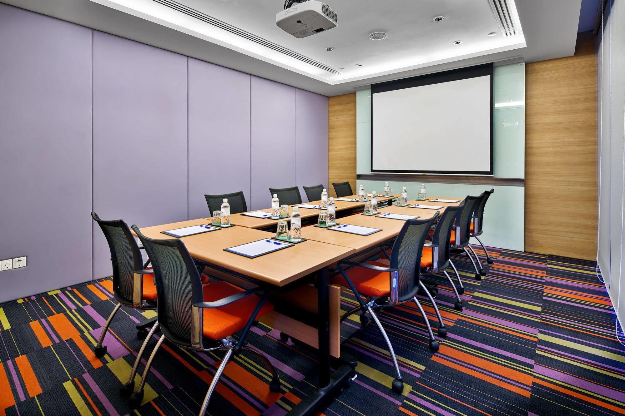 Khách sạn Express Orchard Road By Ihg Singapore